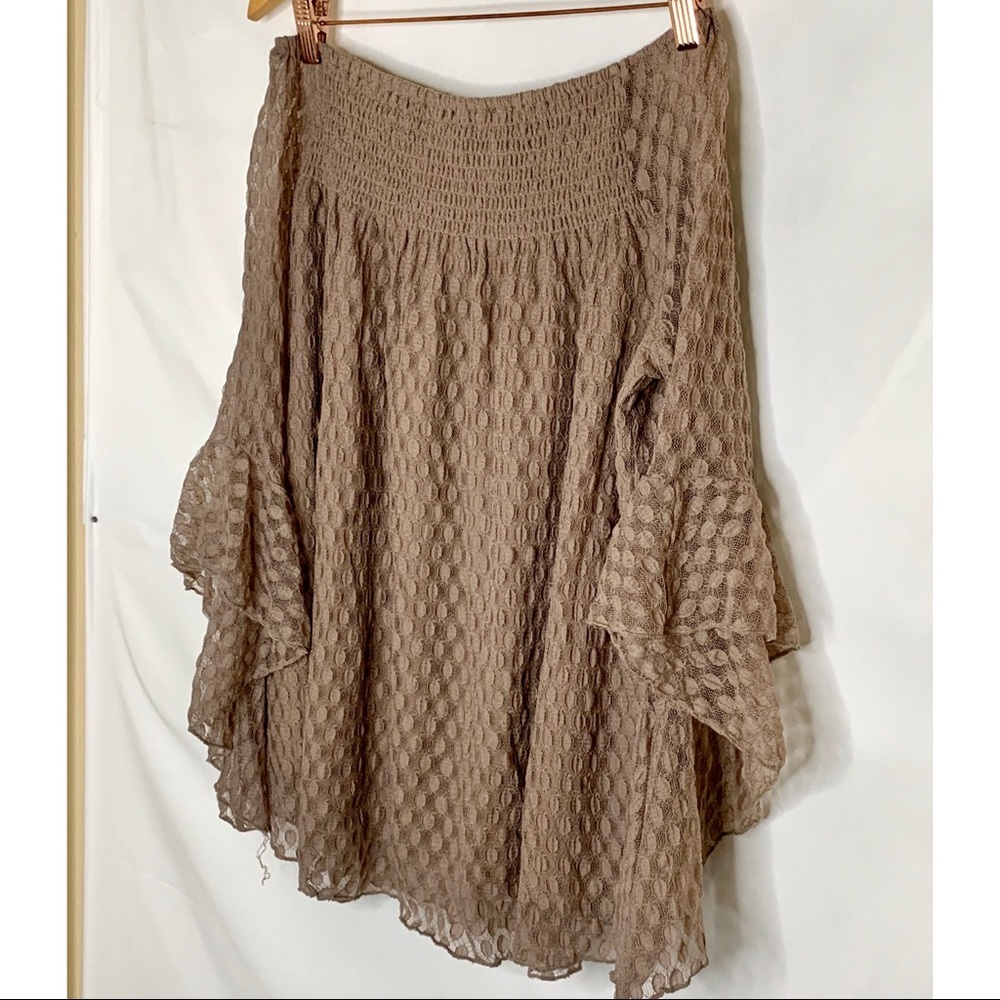 SHANNON FORD ROMANTIC STYLE off the shoulder top